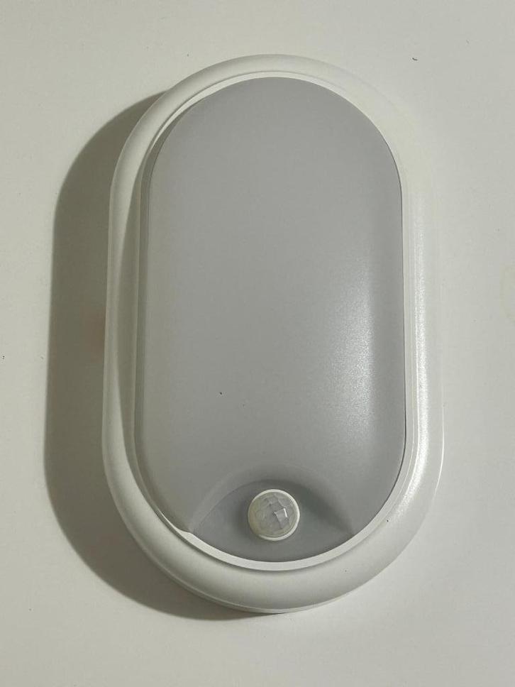 Nooitgebruikte Philips ProjectLine wandlamp ovaalvorm, Huis en Inrichting, Lampen | Wandlampen, Nieuw, Kunststof, Ophalen of Verzenden