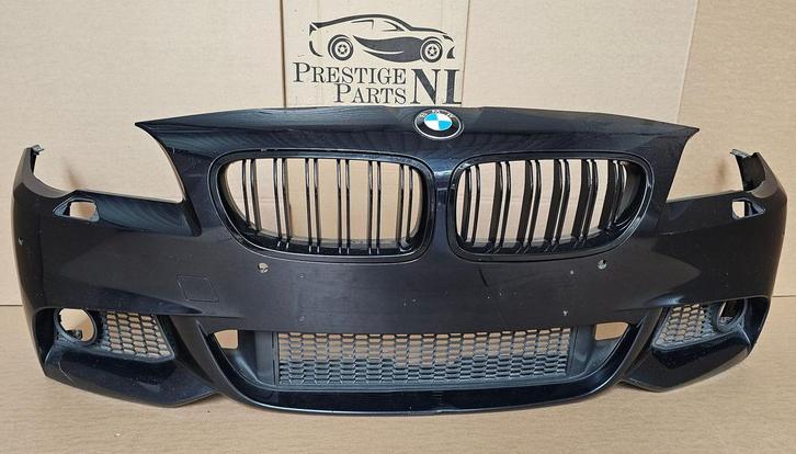 Voorbumper BMW 5 Serie F10 F11 M PAKKET Origineel 2009-2014, Auto-onderdelen, Carrosserie en Plaatwerk, Bumper, BMW, Voor, Gebruikt