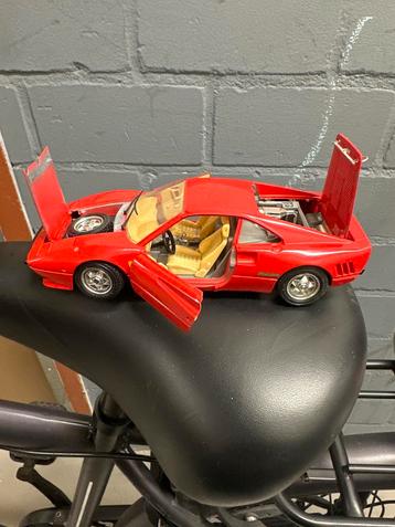 Bburago Ferrari 1:18 beschikbaar voor biedingen
