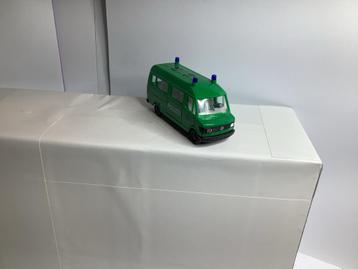 Merk is herpa Mercedes-Benz 207D Politie Modelauto beschikbaar voor biedingen