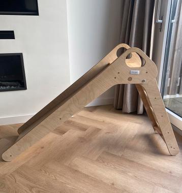 Mooie inklapbare houten glijbaan beschikbaar voor biedingen