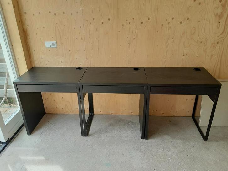 3 bureaus ikea, Huis en Inrichting, Bureaus, Zo goed als nieuw, Ophalen of Verzenden
