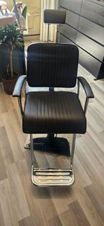 Barber stoel gebruikt voor als wenkbrauw stylist en wimper, Diensten en Vakmensen
