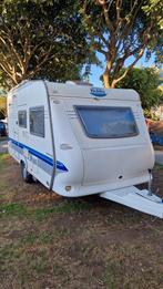 Hobby 400 sf De Luxe Easy uit 2004, Caravans en Kamperen, Vast bed, Hobby, Treinzit, Particulier