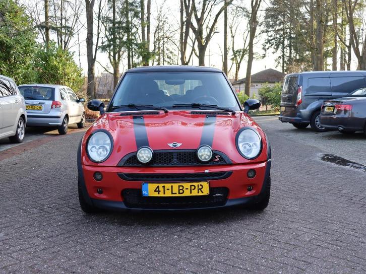 Mini 1.6  Cooper 2002 Rood Cooper S uitgevoerd! Sportexhaust, Auto's, Mini, Bedrijf, ABS, Airbags, Airconditioning, Bluetooth