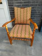 Stoeltje geborduurd vintage/antiek, Ophalen