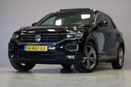 Volkswagen T-Roc 1.5 TSI Sport R Line Business |Panorama|, 4 cilinders, 150 pk, Leder en Stof, Zwart