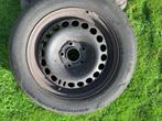 Te koop 4 winterbanden op stalen velgen, Ophalen, Gebruikt, 16 inch, Banden en Velgen