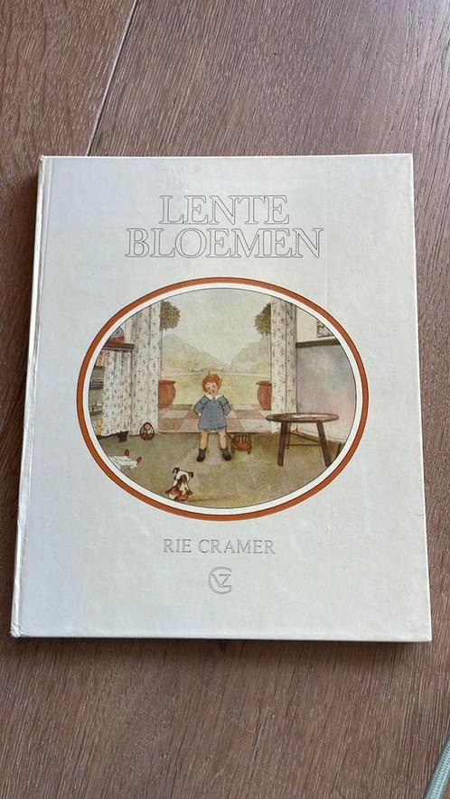 Lente bloemen - Rie Cramer, Boeken, Prentenboeken en Plaatjesalbums, Gelezen, Ophalen of Verzenden