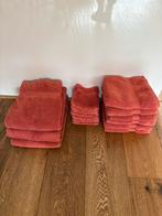 Badhanddoeken & Washandjes HEMA - terra, Ophalen of Verzenden, Zo goed als nieuw, Overige kleuren, Handdoek