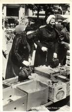 Schagen - De West Friese markt - volk - 1961 gelopen, Gelopen, 1960 tot 1980, Ophalen of Verzenden, Overijssel