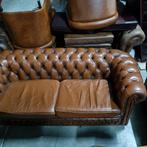 Vintage Chesterfield bank bruin, Antiek en Kunst, Antiek | Meubels | Stoelen en Banken, Ophalen of Verzenden