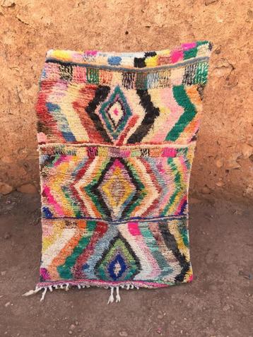 Boujaad Berbers tapijt 163 x 101 cm beschikbaar voor biedingen