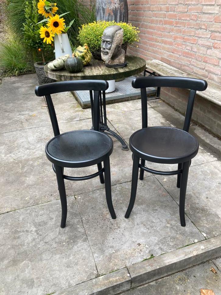 2 Originele Thonet stoelen gerestaureerd, Antiek en Kunst, Antiek | Meubels | Stoelen en Banken, Ophalen of Verzenden