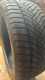 Winterbanden 255/45 R19 - Continental & Goodyear, Auto-onderdelen, Banden en Velgen, 19 inch, Gebruikt, 255 mm, Band(en)