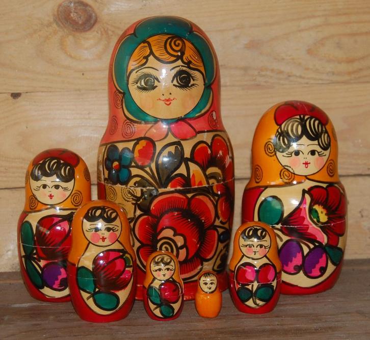 Leuke kleurrijke Matroesjka, groot model, Antiek en Kunst, Curiosa en Brocante, Ophalen of Verzenden