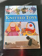Knitted toys - knuffels en speelgoed breien, Ophalen of Verzenden, Zo goed als nieuw, Breien, Patroon of Boek