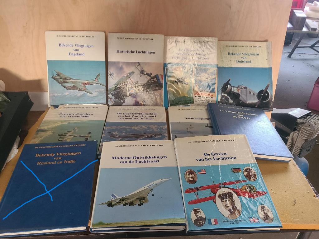 boeken de geschiedenis van de luchtvaart, Verzamelen, Luchtvaart en Vliegtuigspotten, Ophalen of Verzenden, Zo goed als nieuw