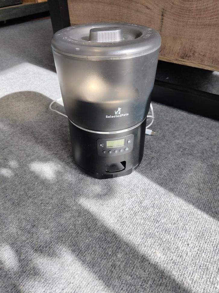 Automatische voederbak met 4 tijdzones, Dieren en Toebehoren, Kattenvoerbakken en Drinkbakken, Zo goed als nieuw, Ophalen