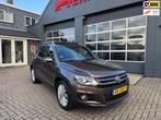 Volkswagen Tiguan 1.4 TSI R-Line Edition / Pano / LED / Trek, Euro 5, Zwart, 4 cilinders, Bruin