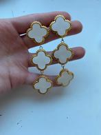 Oorbellen van meet me there, Sieraden, Tassen en Uiterlijk, Oorbellen, Ophalen of Verzenden, Zo goed als nieuw, Goud, Overige materialen