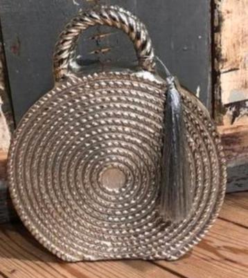 Rivièra Maison zilveren bali tas bali bag statue beschikbaar voor biedingen