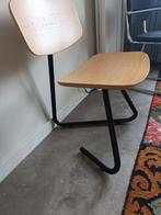 2 Eetkamerstoelen - Design is Wolf - Charly Cnops, Huis en Inrichting, Stoelen, Ophalen, Gebruikt, Twee, Bruin