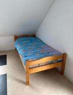 Houten bed met lattenbodem, Ophalen, Gebruikt, 90 cm, Eenpersoons