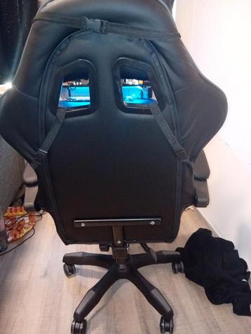 Game/bureau stoel beschikbaar voor biedingen