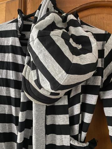 Nieuwe 4 delige Tom Du setje  140/146 beschikbaar voor biedingen