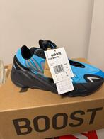 Yeezy 700 MNVN Blue maat 38, Ophalen of Verzenden, Zo goed als nieuw, Blauw