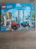 LEGO City 60246 Politiebureau, Ophalen of Verzenden, Zo goed als nieuw, Complete set, Lego