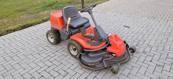 Husqvarna Rider 16 plus Stiga Villa 12., Tuin en Terras, Zitmaaiers, Gebruikt, Ophalen of Verzenden