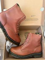 Dr. Martens laarzen maat 44 1460 Pascal bruin nieuw, Ophalen, Nieuw, Bruin, Boots