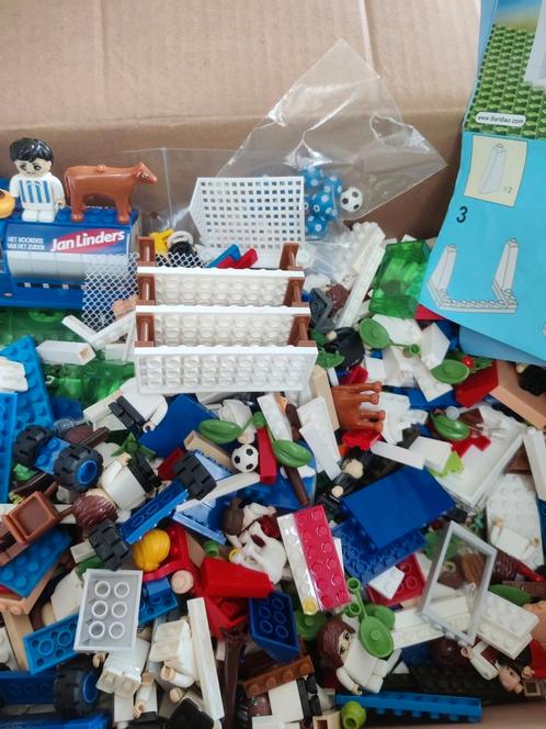 ZGAN Bouwstenen - winkel boerderij en voetbal veld - bricks, Kinderen en Baby's, Speelgoed | Bouwstenen, Gebruikt, Overige merken