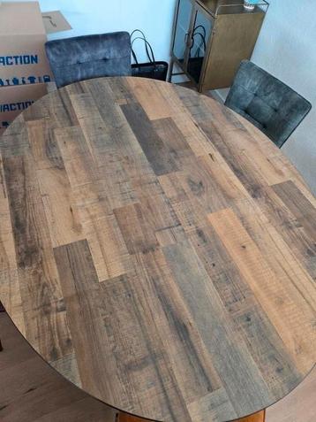 Eettafel ovaal Avalox (Henders&Hazel) 150x120x77 beschikbaar voor biedingen