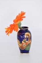 Vintage Japanse Satsuma Moriage Vaas – Gemerkt, Kobaltblauw, Ophalen of Verzenden