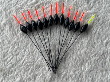 adv 346 / NIEUW set 12 dobbers f1 shallow voor commercial beschikbaar voor biedingen