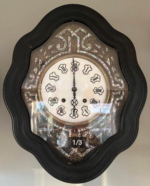 Prachtige antieke Franse wandklok, parelmoer ingelegd., Huis en Inrichting, Woonaccessoires | Klokken, Gebruikt, Wandklok, Analoog