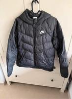 Nike jas, Ophalen of Verzenden, Zo goed als nieuw, Jongen, Jas