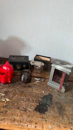 5 oude spaarpotten oa Goebel,, kluis , schatkist enz enz, Ophalen of Verzenden