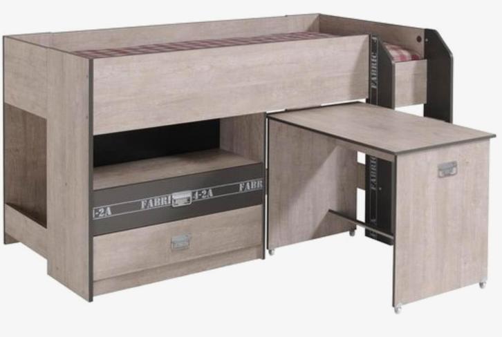 Bed, kast en bureau voor een stoere jongenskamer, Kinderen en Baby's, Kinderkamer | Complete kinderkamers, Gebruikt, Jongetje