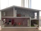 Mooi Lundby poppenhuis Smaland inclusief meubeltjes en lamp., Ophalen, Gebruikt, Poppenhuis