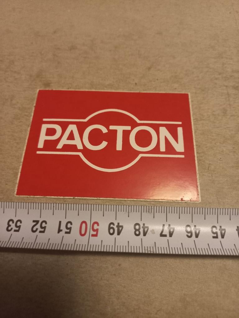 Pacton, Ophalen of Verzenden, Zo goed als nieuw