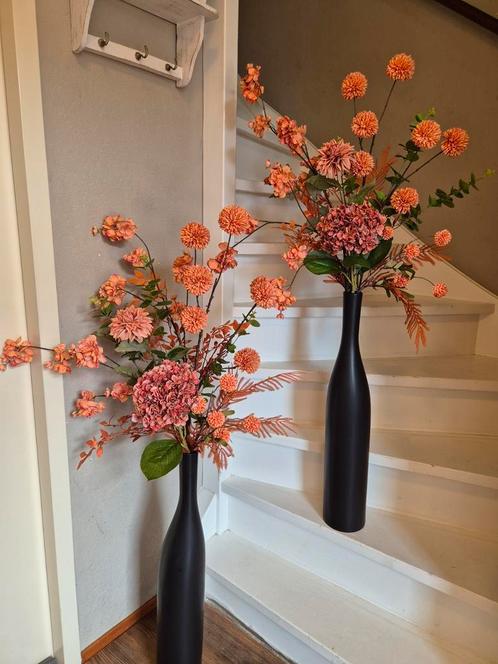 1.30 m hoog zwarte vaas 2x incl koper kleur zijde bloemen, Huis en Inrichting, Woonaccessoires | Kunstplanten en Kunstbloemen