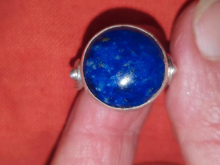 Lapis lazuli ring, Sieraden, Tassen en Uiterlijk, Ringen, Zo goed als nieuw, Dame of Heer, 17 tot 18, Blauw, Zilver, Ophalen
