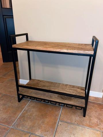 Sidetable / wijnrek / rekje beschikbaar voor biedingen