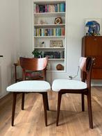 2 vintage stoelen mid century, Huis en Inrichting, Ophalen, Gebruikt, Bruin, Twee