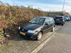 Volkswagen Polo 1.4 55KW AUT 2001 Zwart, Auto's, Volkswagen, 450 kg, 74 pk, 4 cilinders, Zwart