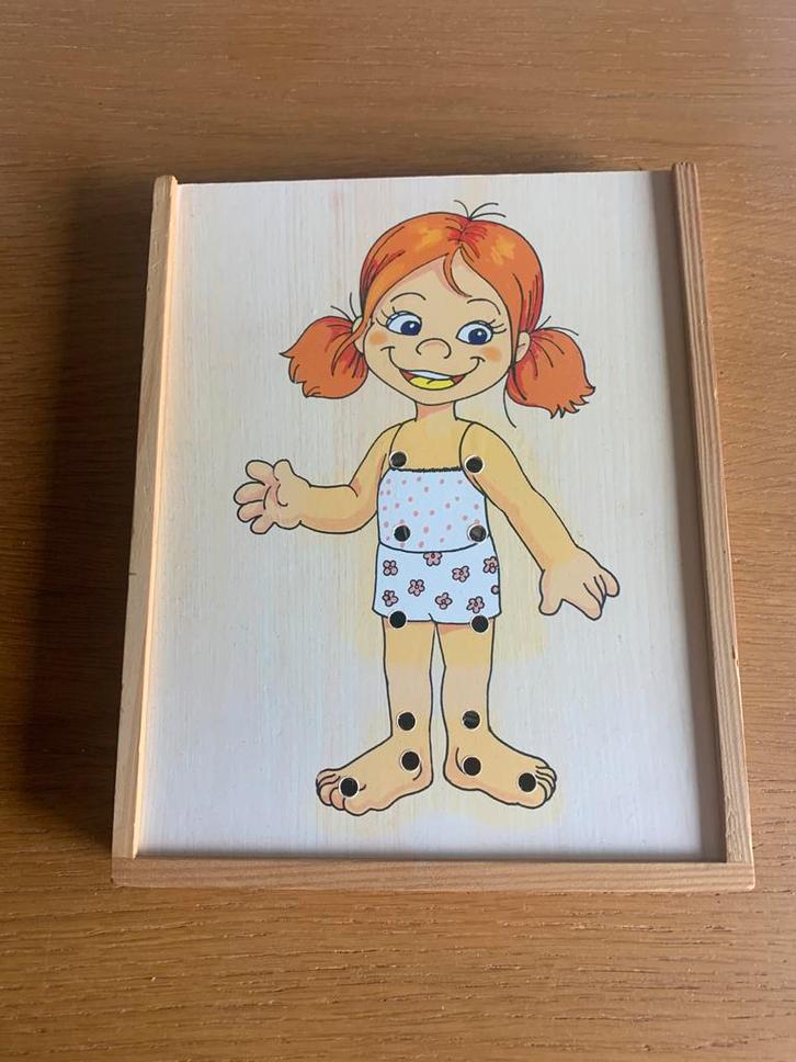Houten aankleedpop met veters, Kinderen en Baby's, Speelgoed | Houten speelgoed, Zo goed als nieuw, Ophalen of Verzenden